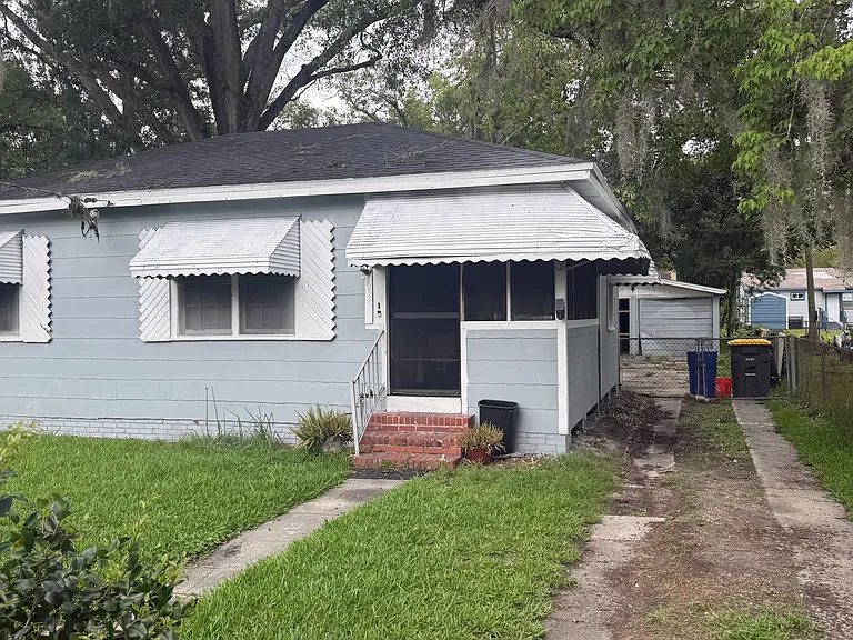 934 Ontario St — Photo 1
