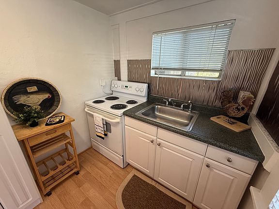 5th image of 190 Lubeck Rd APT 7
