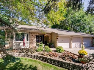 4841 Safari Ct N, Eagan, MN 55122