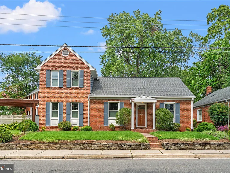 16 E Braddock Rd — Photo 2