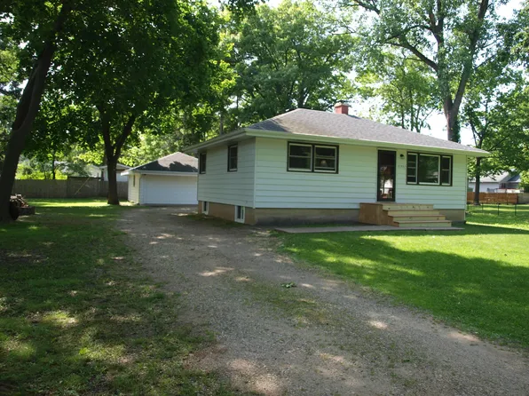37052 N Capillo Ave, Lake Villa, IL 60046