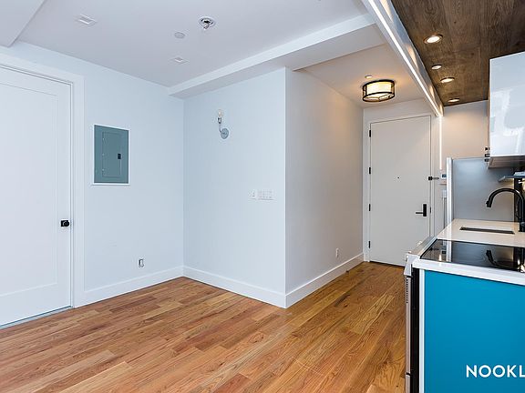 5th image of 1557 Fulton St #5C