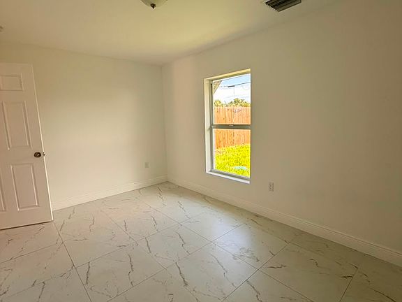 2nd image of 4696 Weymouth St #4696