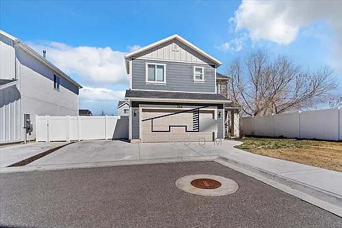2914 W 3885 S Photo 1