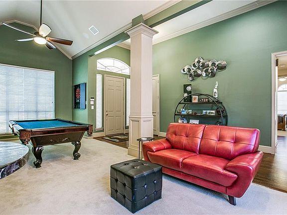 4th image of 2217 Mesa Oak Trl