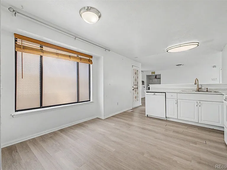 2757 S Salida St — Photo 17