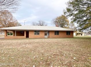 305 S 13th St, Obion, TN 38240