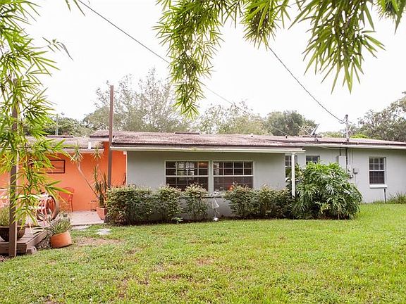 5th image of 5413 Stratemeyer Dr