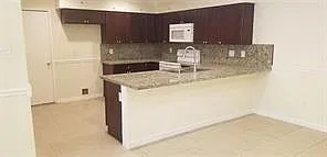 3 bed, 2.0 bath, 1928 sqft, $2,200 — Photo 4