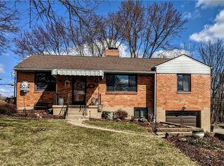 462 Charlotte Dr, Pittsburgh, PA 15236