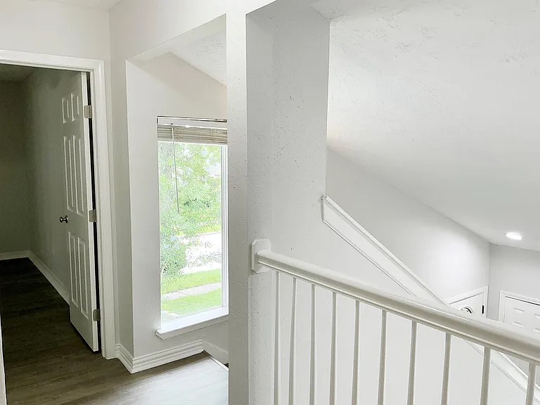 3019 Becket St — Photo 18