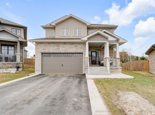 262 Pauline Tom Ave, Kingston, ON K7K0G1