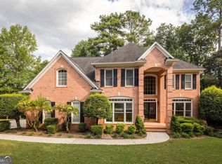 720 Vinings Estates Dr SE, Mableton, GA 30126