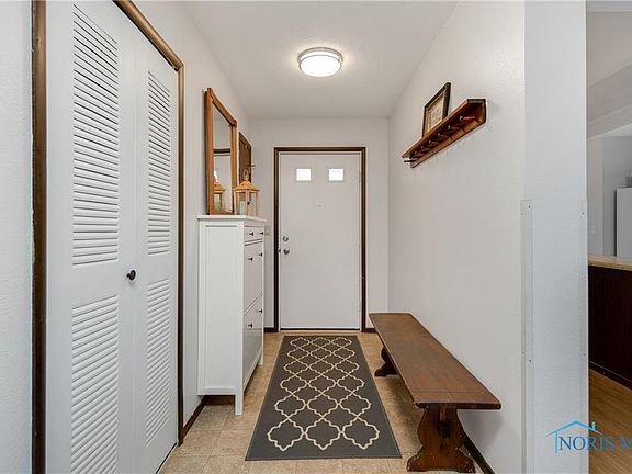 4th image of 815 Lafayette Blvd