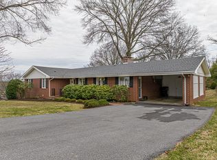 196 Crestview Dr, Abingdon, VA 24210