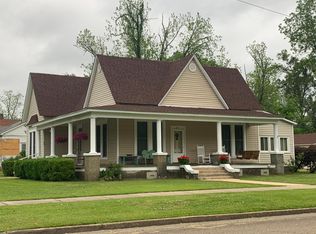 215 3rd St S, Amory, MS 38821