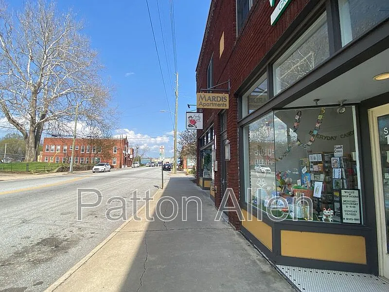 444 Haywood Rd #206