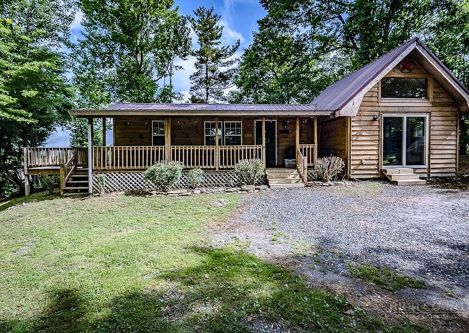 1st image of 390 Fall Creek Meadows Lane
