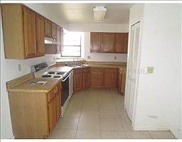 3rd image of 4220 W Vista Ct