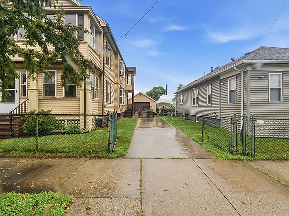 2nd image of 21-23 Colchester St