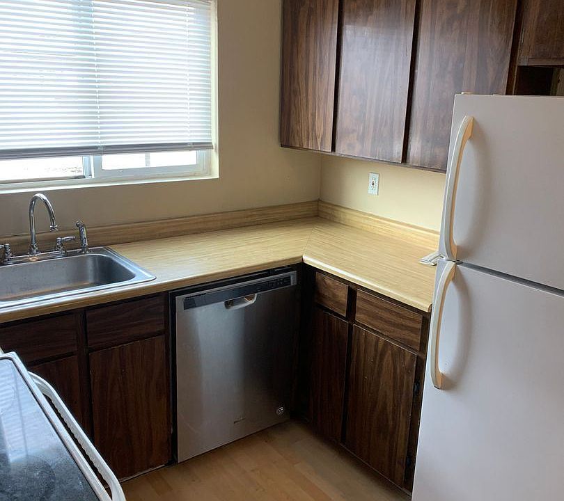 1st image of 4115 W Albany Ave APT A