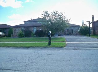 19227 Grant St, Lansing, IL 60438