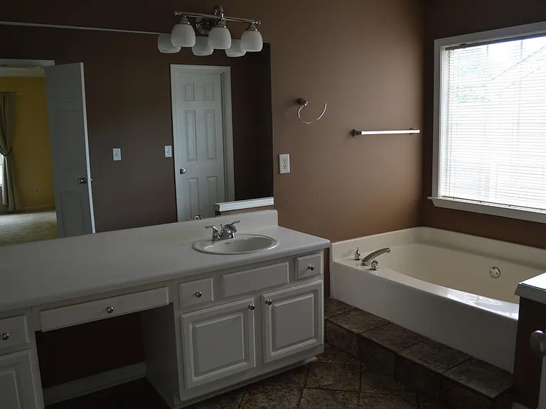 2924 Cottesford Way SE — Photo 21