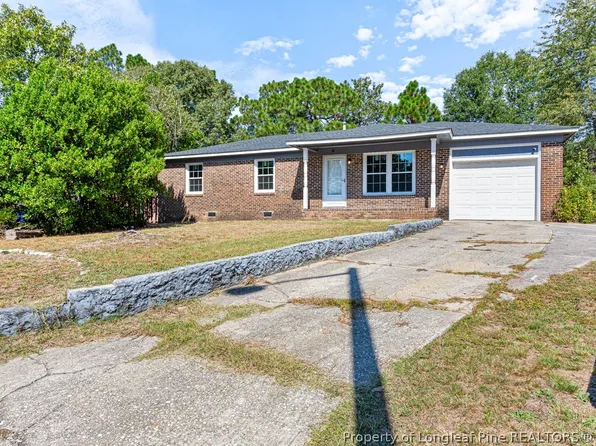 1492 Argon Ave, Fayetteville, NC 28311