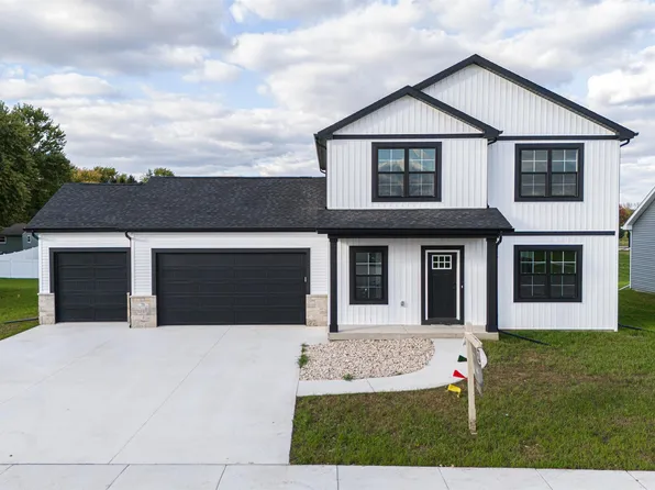 70 E Evergreen Ln, Milton, WI 53563