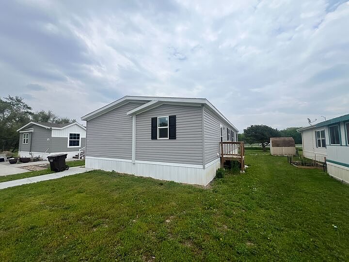 1st image of 1440 W Plum St #270
