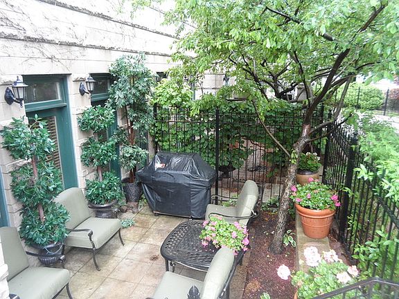 4th image of 2036 N Sedgwick St #Dd