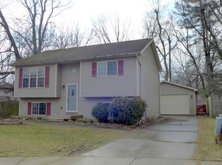 2811 Leyburn Ct, Lansing, MI 48911