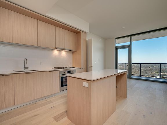 5th image of 44 East Ave #3028