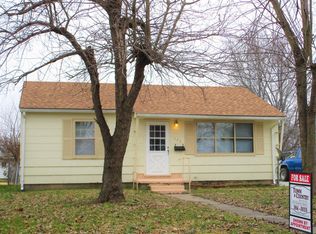 506 Schumaker St, Carmi, IL 62821