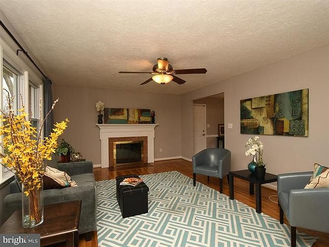 1st image of 8030 Candlewood Dr