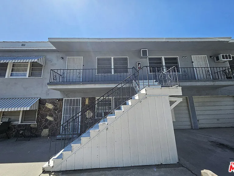 1341 N Keystone St — Photo 23