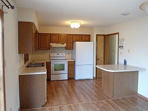 3rd image of 2105 Winchester Dr