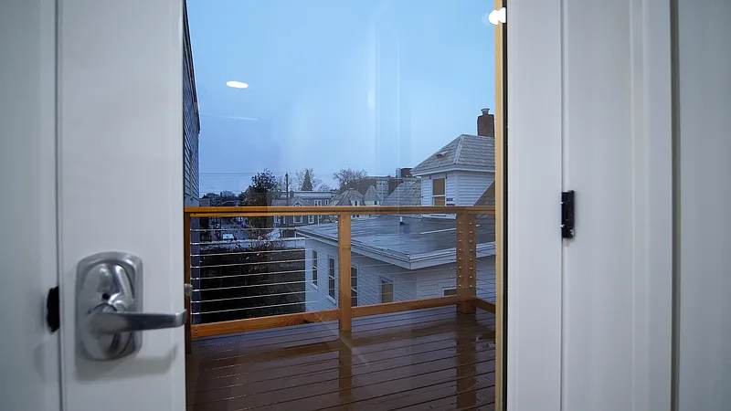4 bed, 2.0 bath, $4,680 — Photo 4