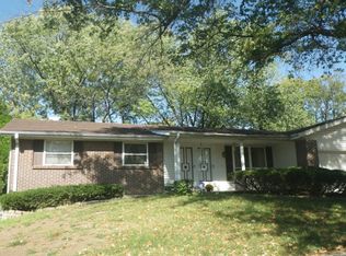 1915 Lakeheights Ln, Saint Louis, MO 63138