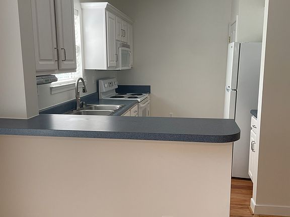 5th image of 4714 Twin Hickory Lake Dr