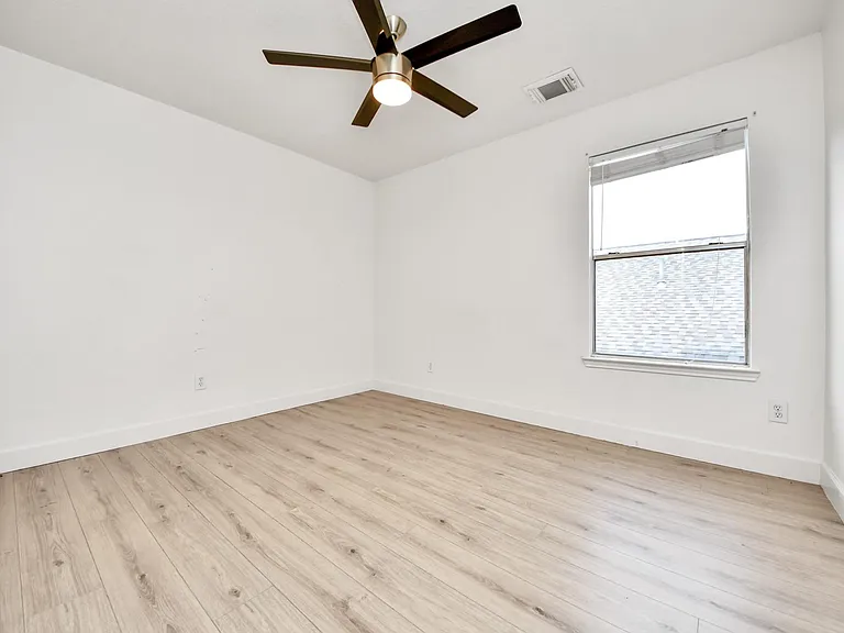 13515 Scarab Dr — Photo 7