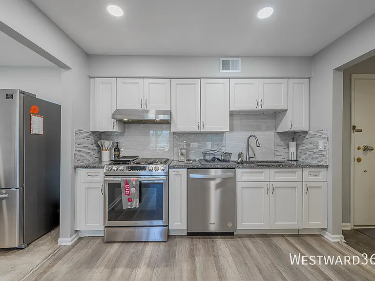 5601 Carriage Way Dr #202B — Photo 8