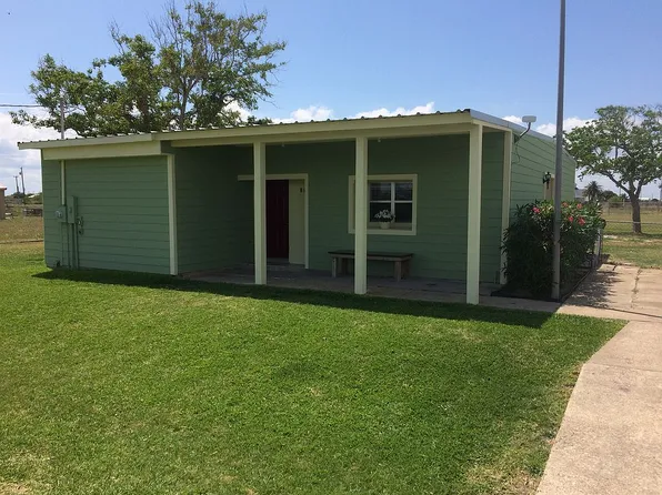 88 Stephens St, Port Lavaca, TX 77979