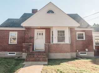 7 Park St, South Hamilton, MA 01982