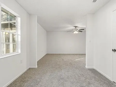 910 Whisperwood Ln S — Photo 22
