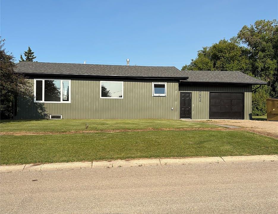 1st image of 204 Birch STREET