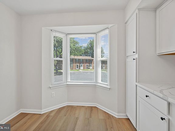 4th image of 6356 Ducketts Ln Unit 2-8