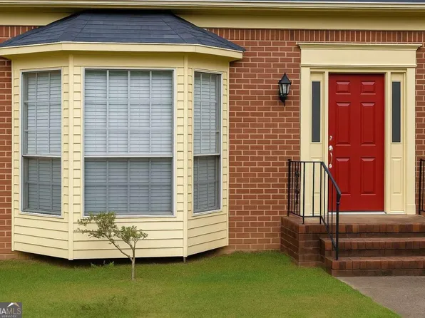 7157 Williamsburg Dr, Riverdale, GA 30274