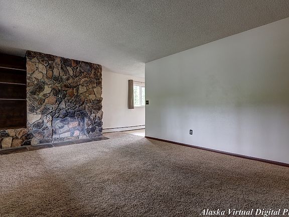 3rd image of 710 Dogwood St APT A