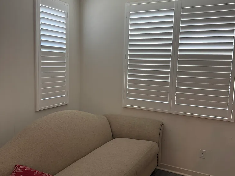 2592 E Embry Ln — Photo 11